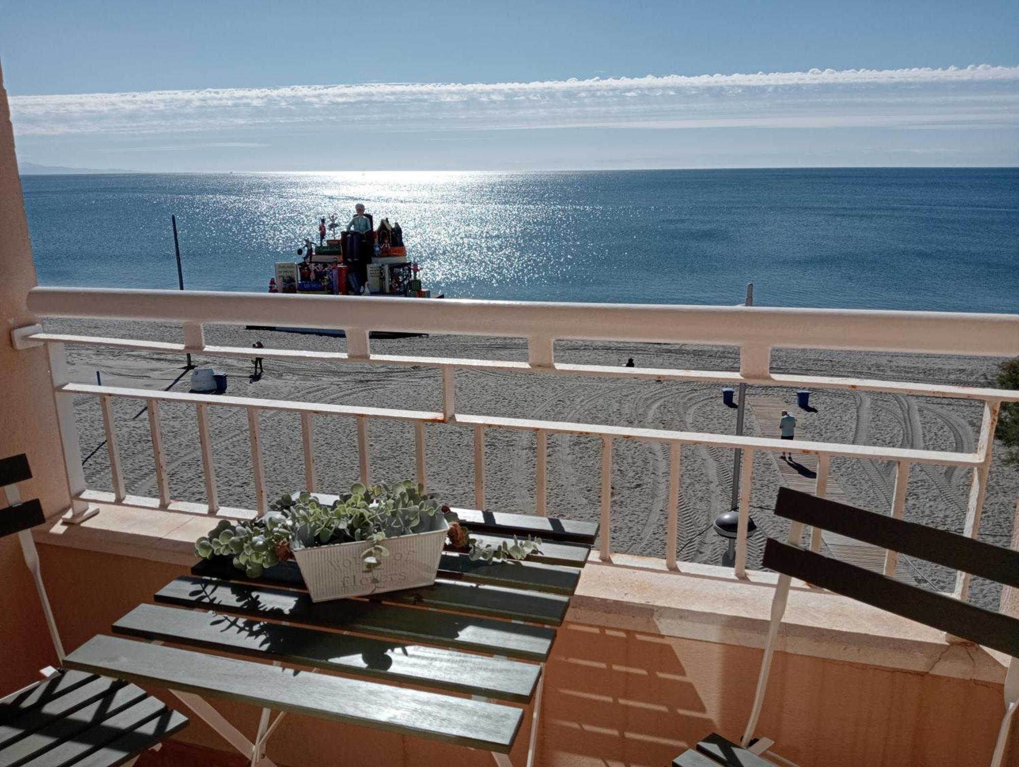 Primera Linea De Playa A 10 Min Estepona San Luis de Sabinillas Εξωτερικό φωτογραφία